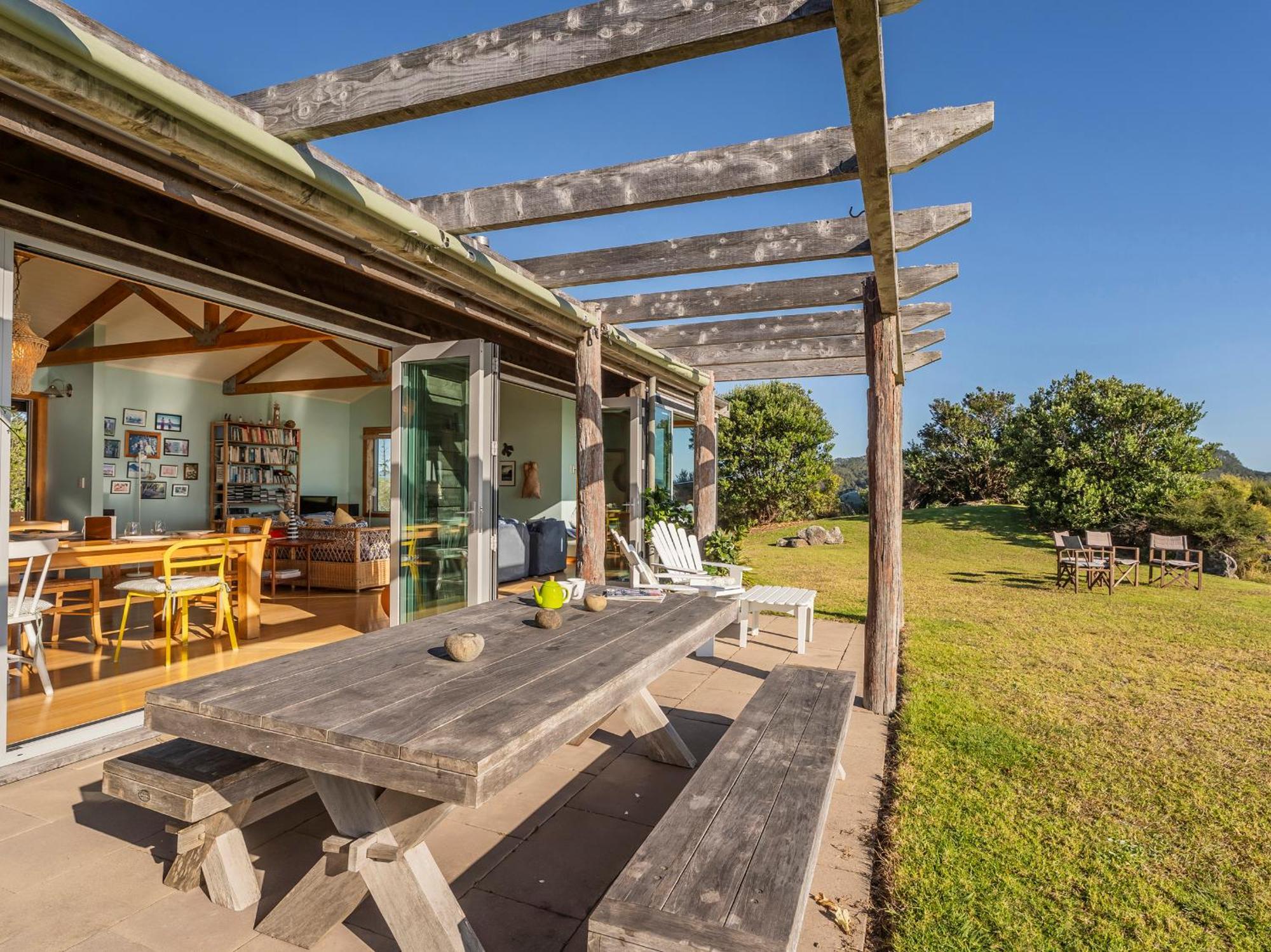 The Grandstand - Hahei Holiday Home Exterior photo