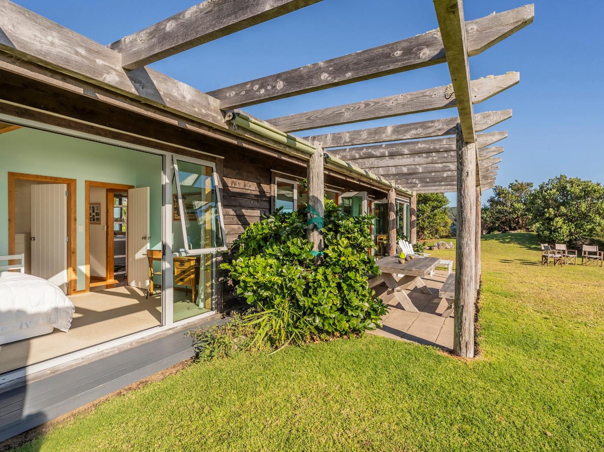 The Grandstand - Hahei Holiday Home Exterior photo